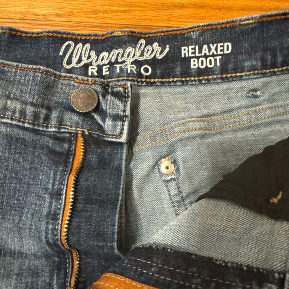 Wrangler Retro Relaxed Boot Cut Men’s Jeans Size 30x34 - Picture 2 of 7
